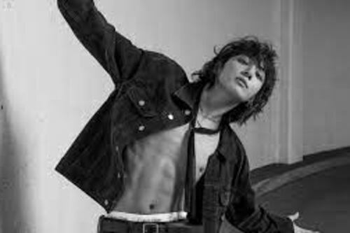 Jung Kook muestra que la belleza asiática revoluciona estándares europeos junto a Calvin Klein