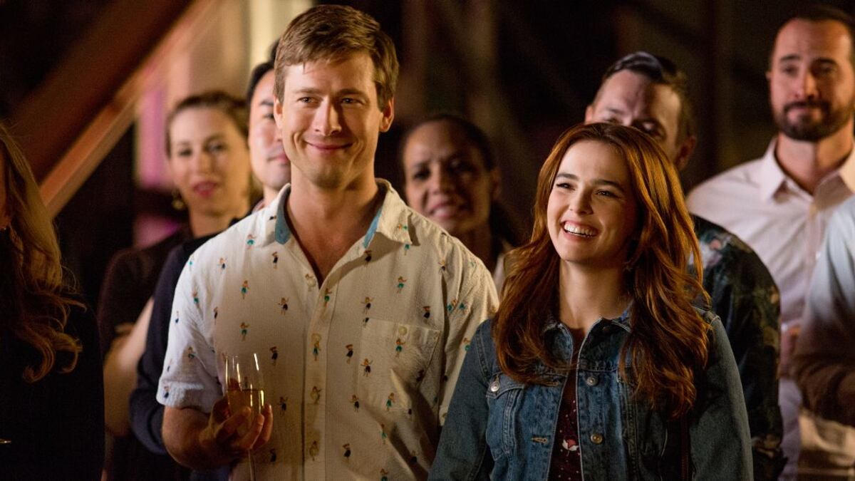 Escena de la película Set It Up: El plan imperfecto