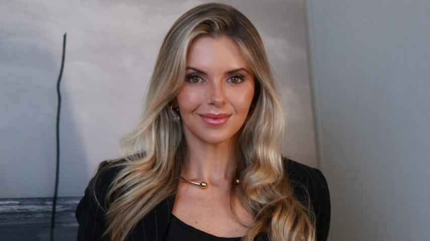 Jaqueline Rodrigues, médica cirujana plástica brasileña