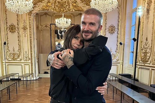 Beckham revela fotos inéditas de Victoria en su cumpleaños 50