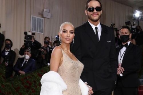Acusan de “manipuladora” a Kim Kardashian por este gesto hacía Pete Davidson