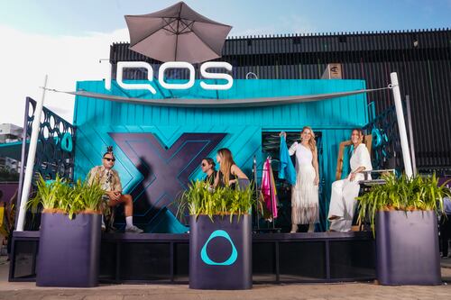 IQOS estuvo presente en Colombiamoda el principal epicentro de la moda en Latinoamérica