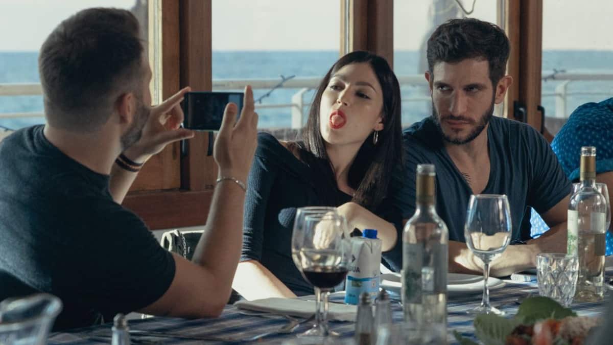 Úrsula Corberó y Quim Gutiérrez protagonizan la serie 'El cuerpo en llamas'