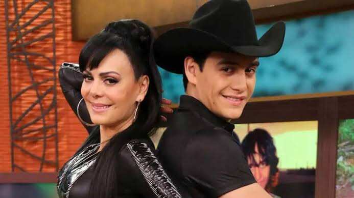 El joven era hijo de Maribel Guardia y Joan Sebastian. (Especial)
