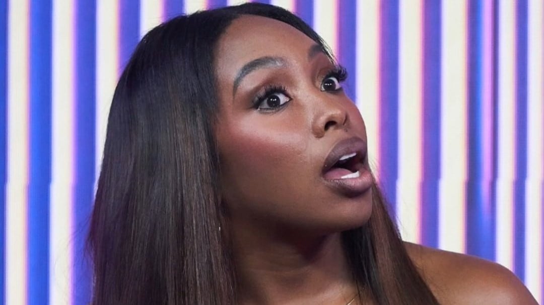 La presentadora Karen Sevillano lleva varios días ausente en 'El After' de 'La Casa de los Famosos Colombia' y ya respondió a su reemplazo.