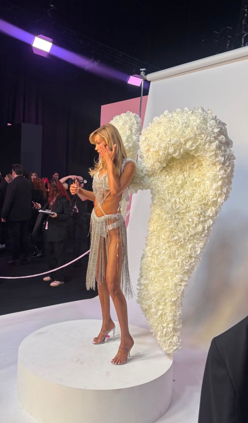 Bella Hadid en Victoria's Secret Fashion Show 2025
