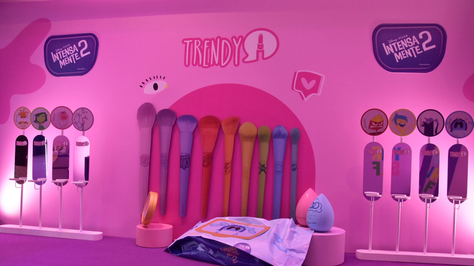 Intensamente y Trendy crean un espacio de maquillaje en Bogotá.