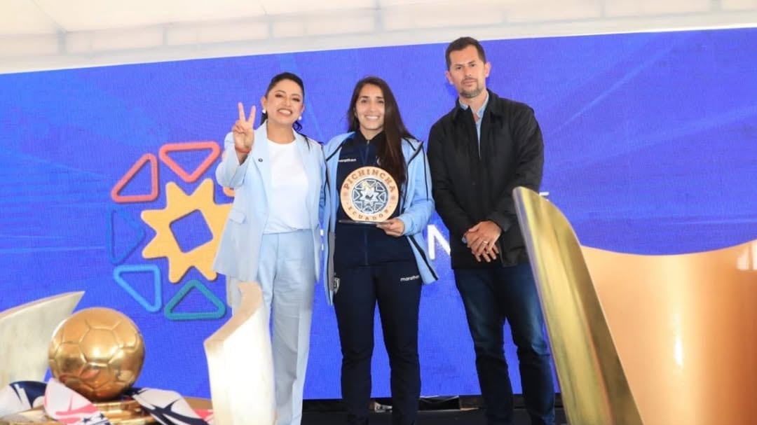 Dragonas recibieron un reconocimiento