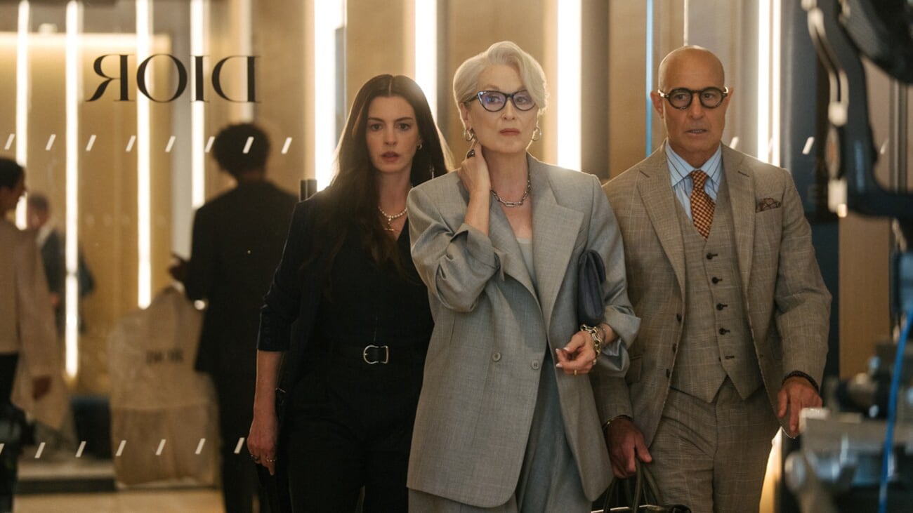Pocas secuelas recientes están siendo tan omnipresentes como esta. El diablo viste a la moda 2 es un acontecimiento global cuidadosamente diseñado que vivió su estreno en Nueva York. Foto: 20th Century Studios.