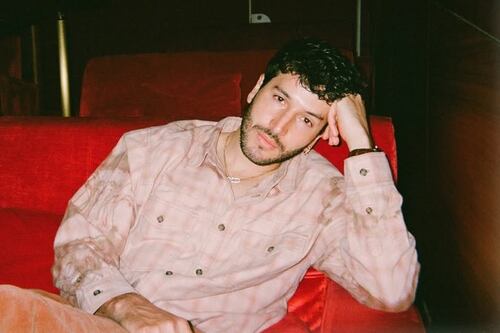 La verdad detrás del polémico video de Sebastián Yatra en medio de un concierto en España