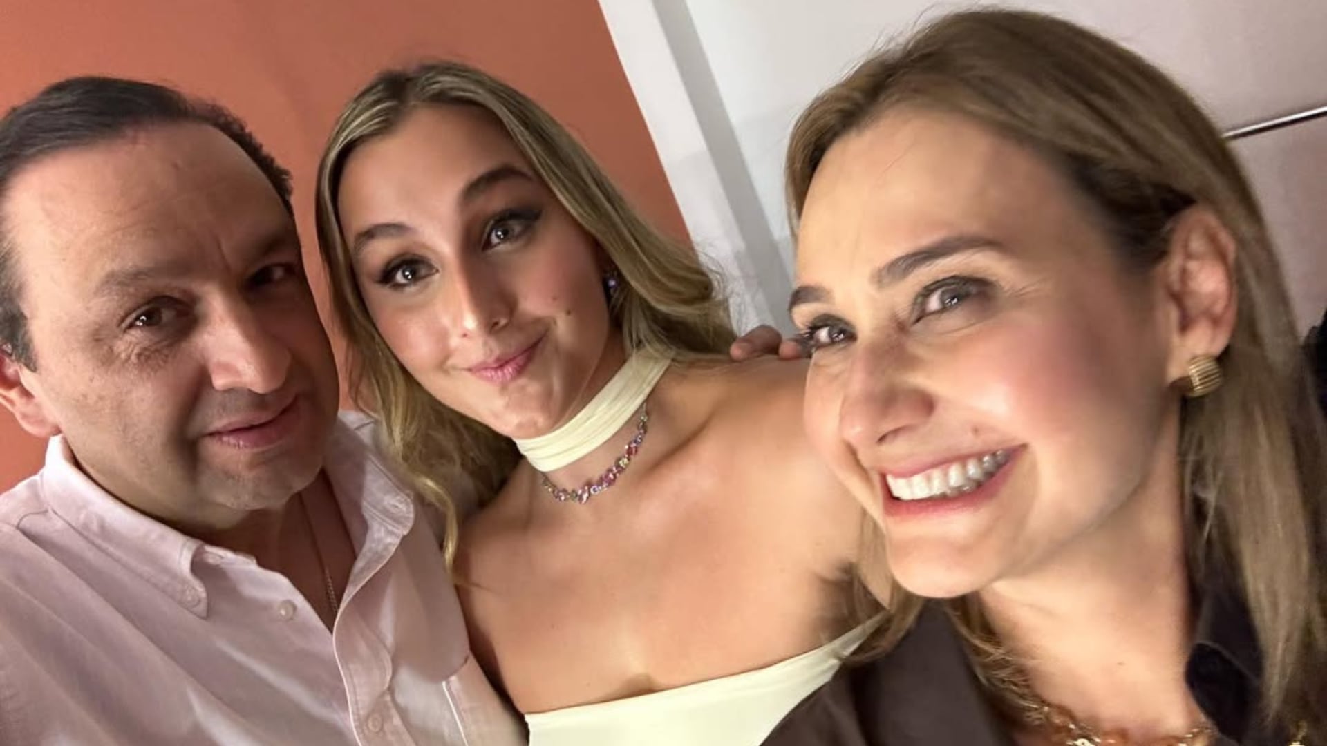 Hija de Jorge Alfredo Vargas reapareció con publicación tras casos de acoso  en Caracol Tv: “vivir y no tener vergüenza” – Nueva Mujer