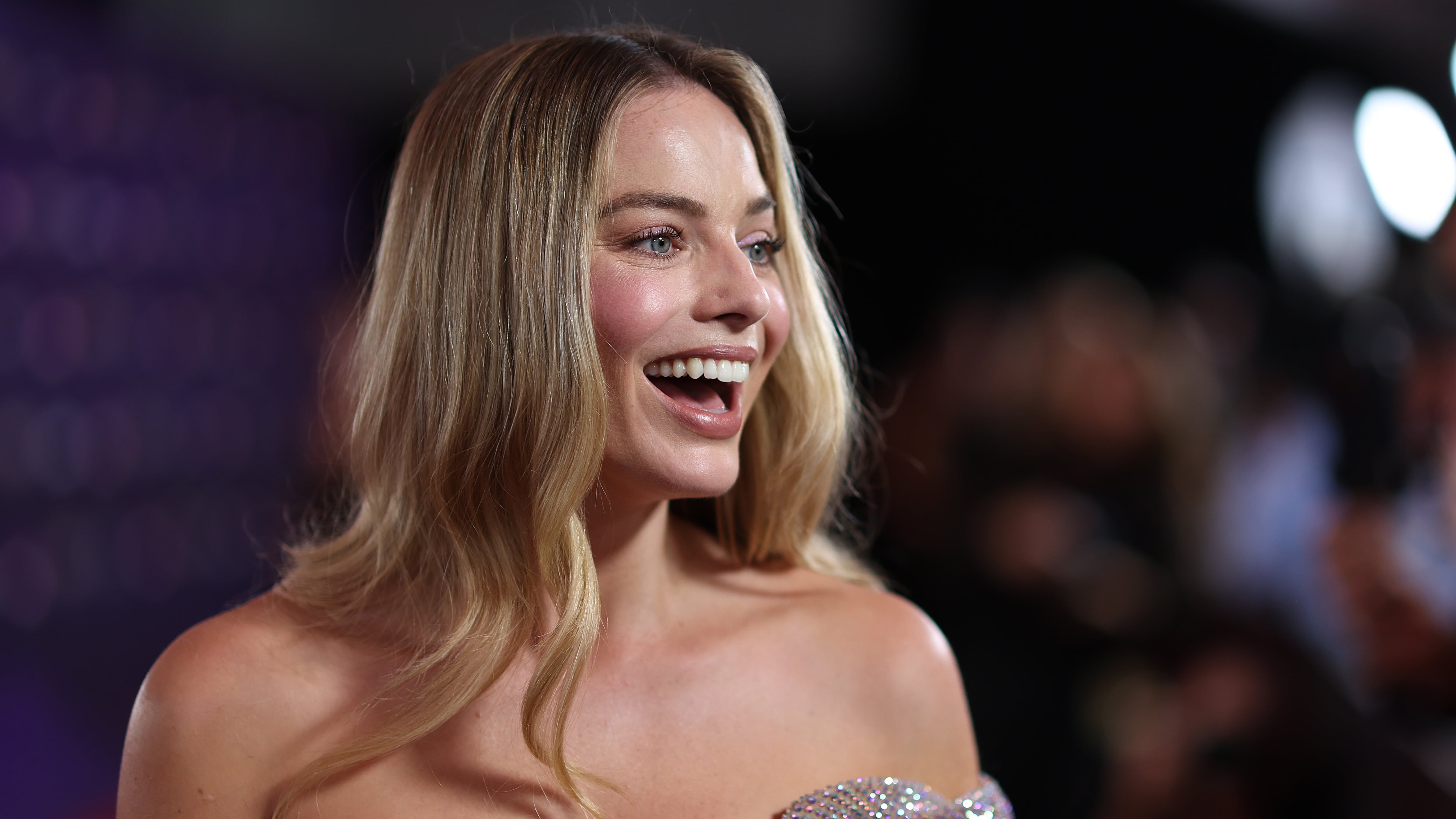 “Se ve que está sufriendo” El detalle por el que Margot Robbie está preocupando a fans durante