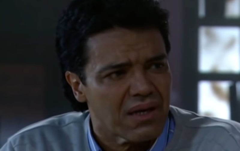 Sigifredo en "La hija del mariachi"