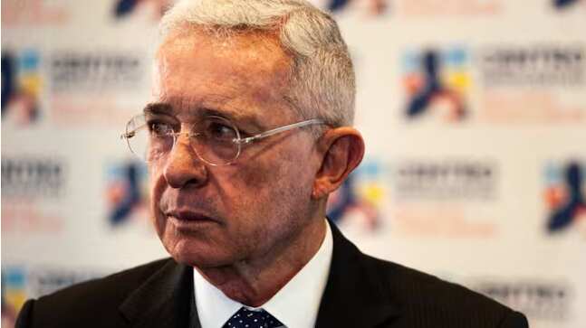 Astrólogo predice el futuro de Álvaro Uribe en su juicio este 28 de julio