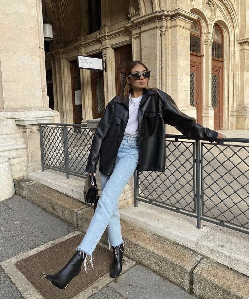Mom Jeans con botines