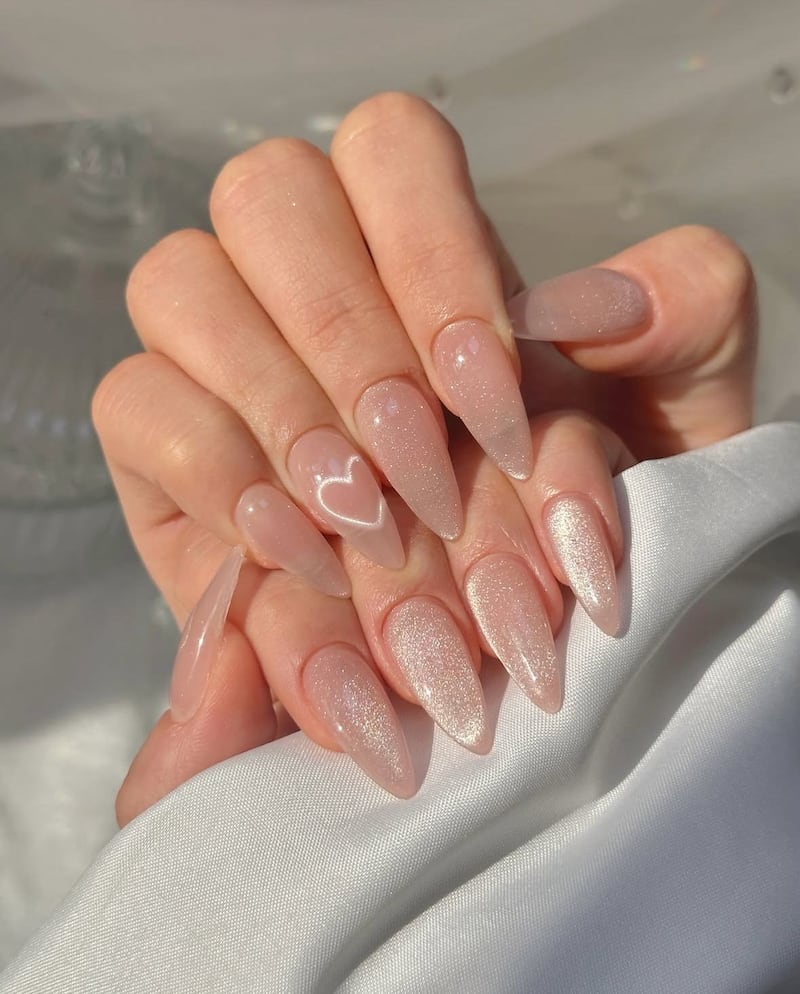 Uñas color cuarzo rosa