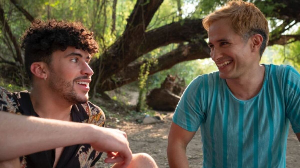 Bad Bunny y Gael García Bernal en 'Cassandro'