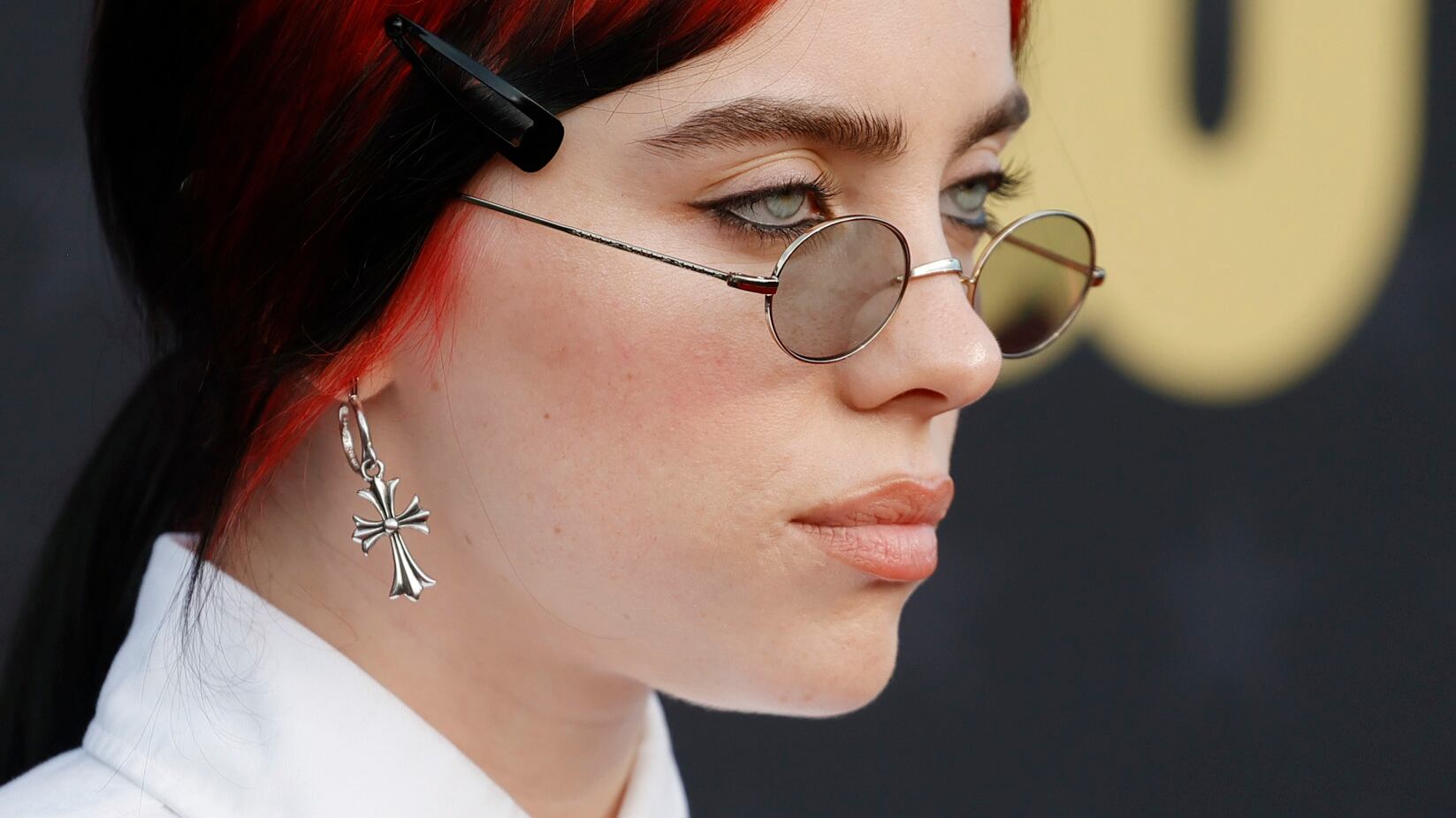 La cantante asiste a los premios Critics Choice Awards 2024.