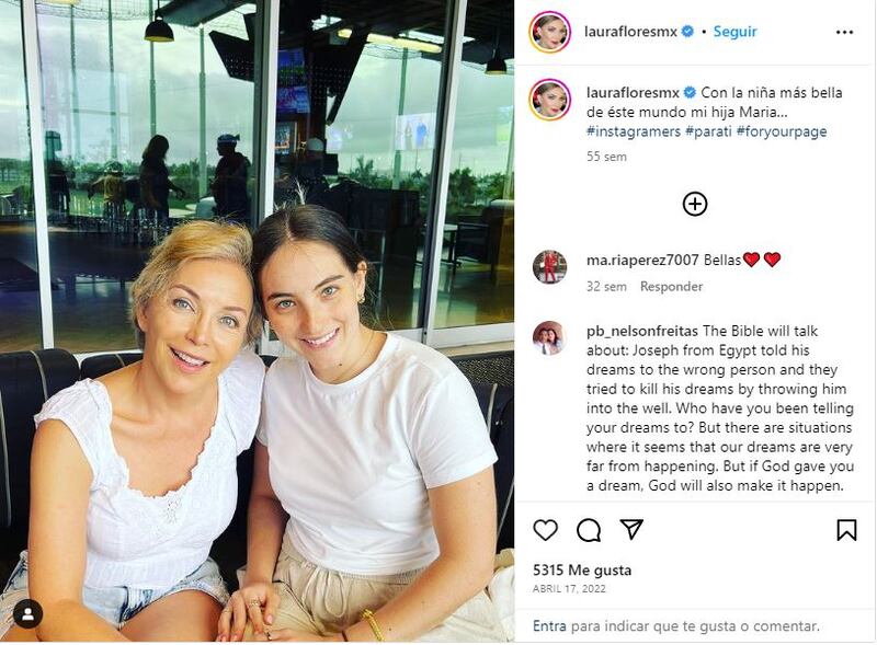 Hijos de Laura Flores