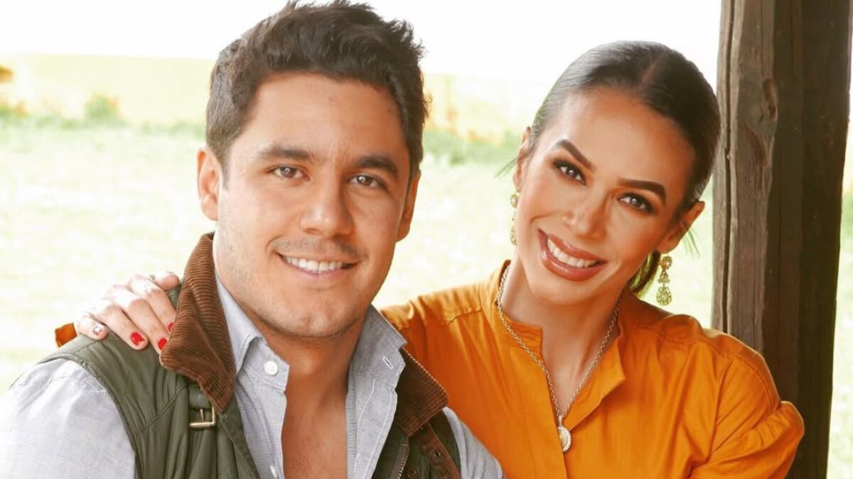 El hijo de Biby Gaytán calló a quienes criticaron el cambio de look de su mamá.