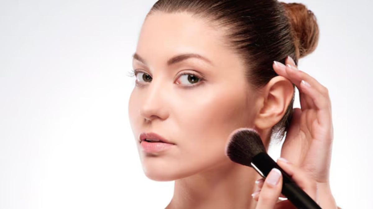 Boyfriend blush: La técnica de maquillaje que resta años a tu rostro