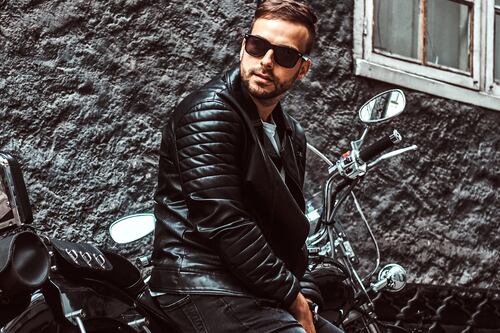 ¿A las mujeres les gustan los chicos malos? Esto es lo que dice la ciencia y te sorprenderá