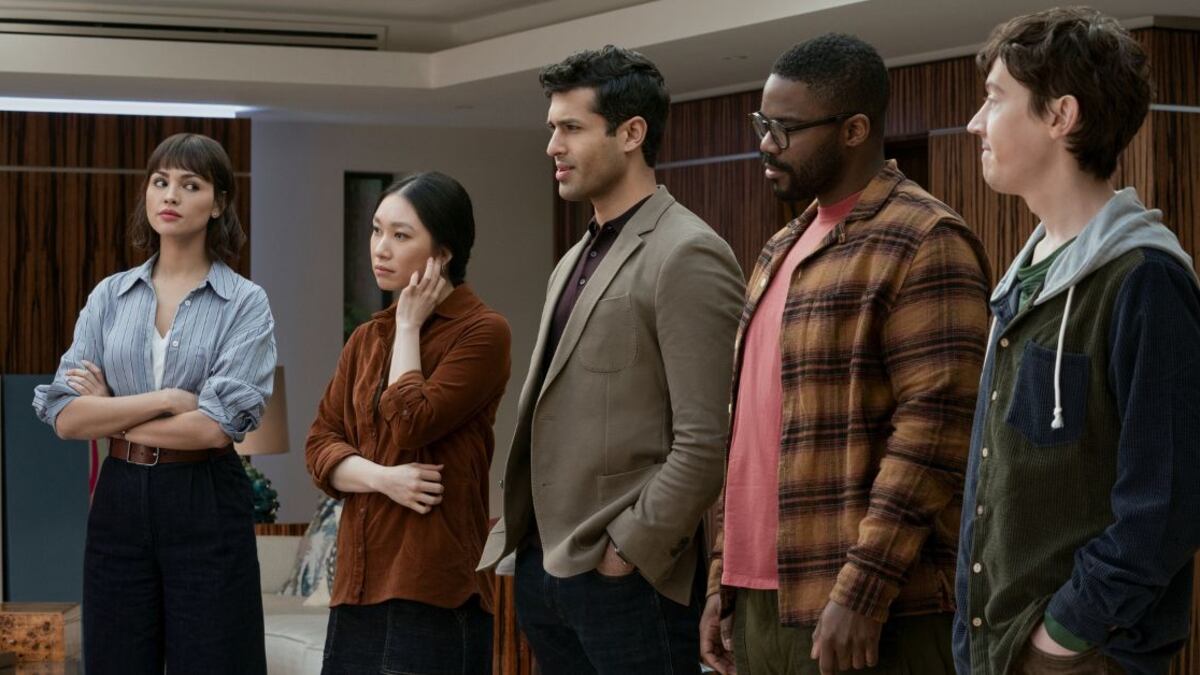 Eiza González, Jess Hong, Saamer Usmani, Jovan Adepo y Alex Sharp en 'El problema de los 3 cuerpos'