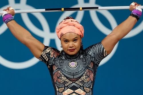 “Nos dieron una lección de estilo”: Los trajes icónicos de Neisi Dájomes y Angie Palacios en París 2024