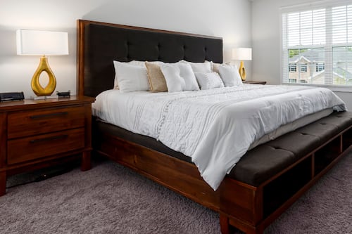¡Adiós al edredón! La nueva tendencia para “vestir” la cama que están amando los expertos en decoración