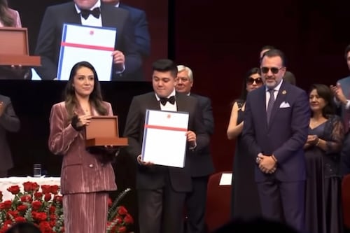 Quito rinde homenaje a “La Grande del Ecuador” Paulina Tamayo con el Gran Collar Rumiñahui