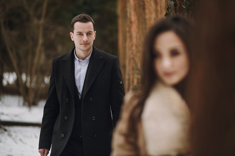 El lado oscuro de ser amigo de tu ex: lo que revela la psicología