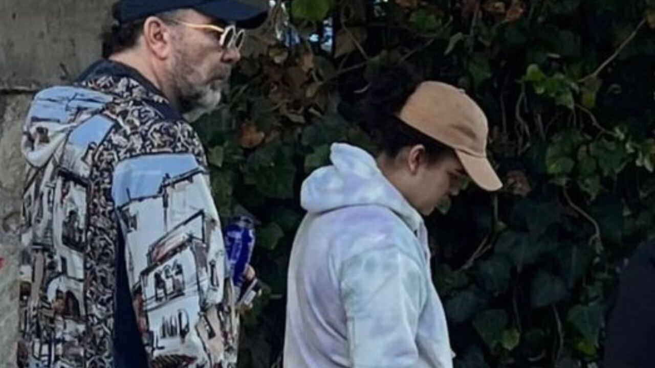 La cantante se burló tras haber sido criticada por ir en pants a votar