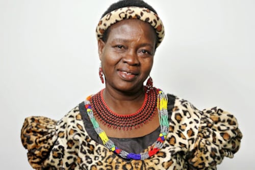 Theresa Kachindamoto: La jefa africana que anuló 3.500 matrimonios infantiles y cambió la historia