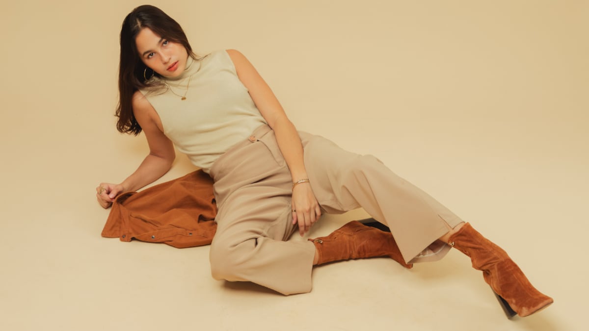 ¿Cómo usar color café sin verte “aburrida”? 5 looks más favorecedores