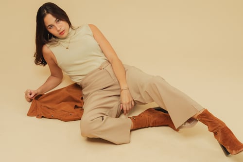 ¿Cómo usar color café sin verte “aburrida”? 5 looks más favorecedores