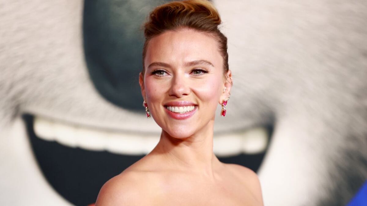 Scarlett Johansson físico