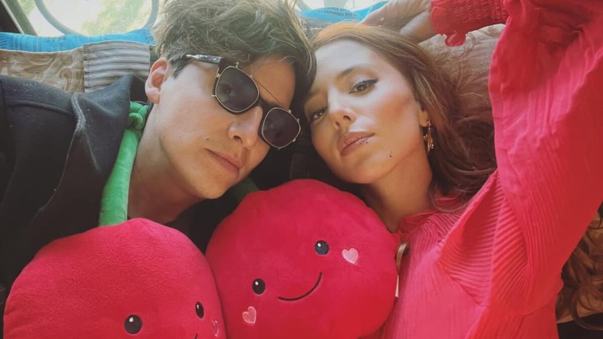 Gil Cerezo causó controversia por las fotos de su último viaje.