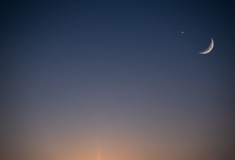Luna, Venus y Júpiter brillan juntos