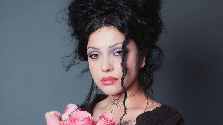 Mon Laferte, Instagram