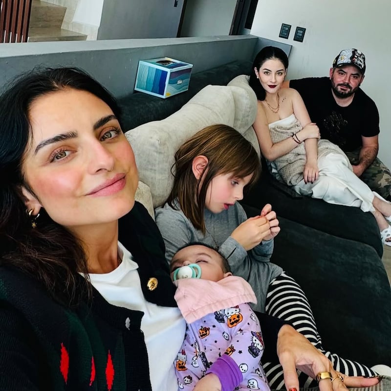 Aislinn Derbez