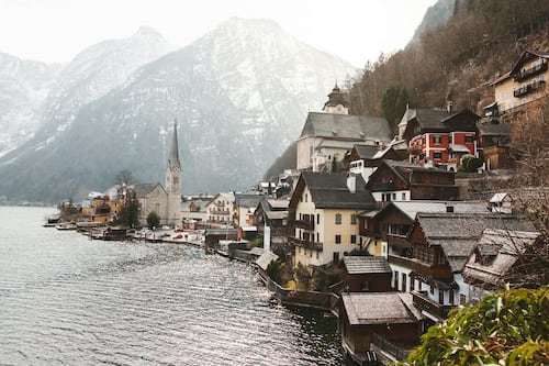 El país europeo que busca trabajadores, ofrece salarios de 3000 euros y alojamiento gratuito