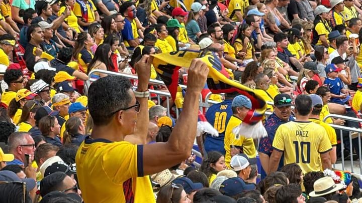 El grito ecuatoriano que hace retumbar el estadio más ruidoso del mundo en Kansas City