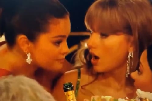 Esto fue lo que Selena Gomez le dijo a Taylor Swift en los Golden Globes: involucraría a una actriz 