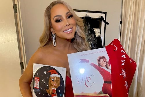 Mariah Carey impone moda esta Navidad y confirma que las capas son el must de la temporada