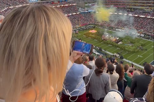 Influencer pierde miles de seguidores tras ignorar el show de Bad Bunny en el Super Bowl