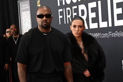 Exempleado de Kanye West acusó a Bianca Censori de enviarle mensajes racistas y pornográficos
