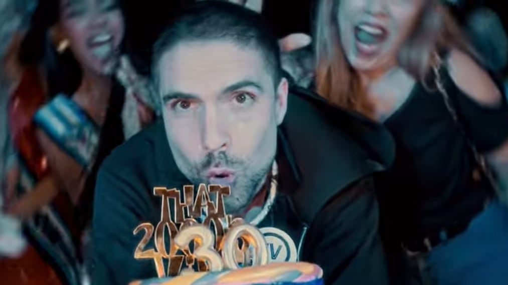 Video de la canción “M*erda tengo 30” de Johann Vera