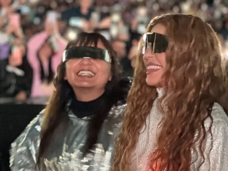 Nataly Valencia, actriz ecuatoriana y Shakira