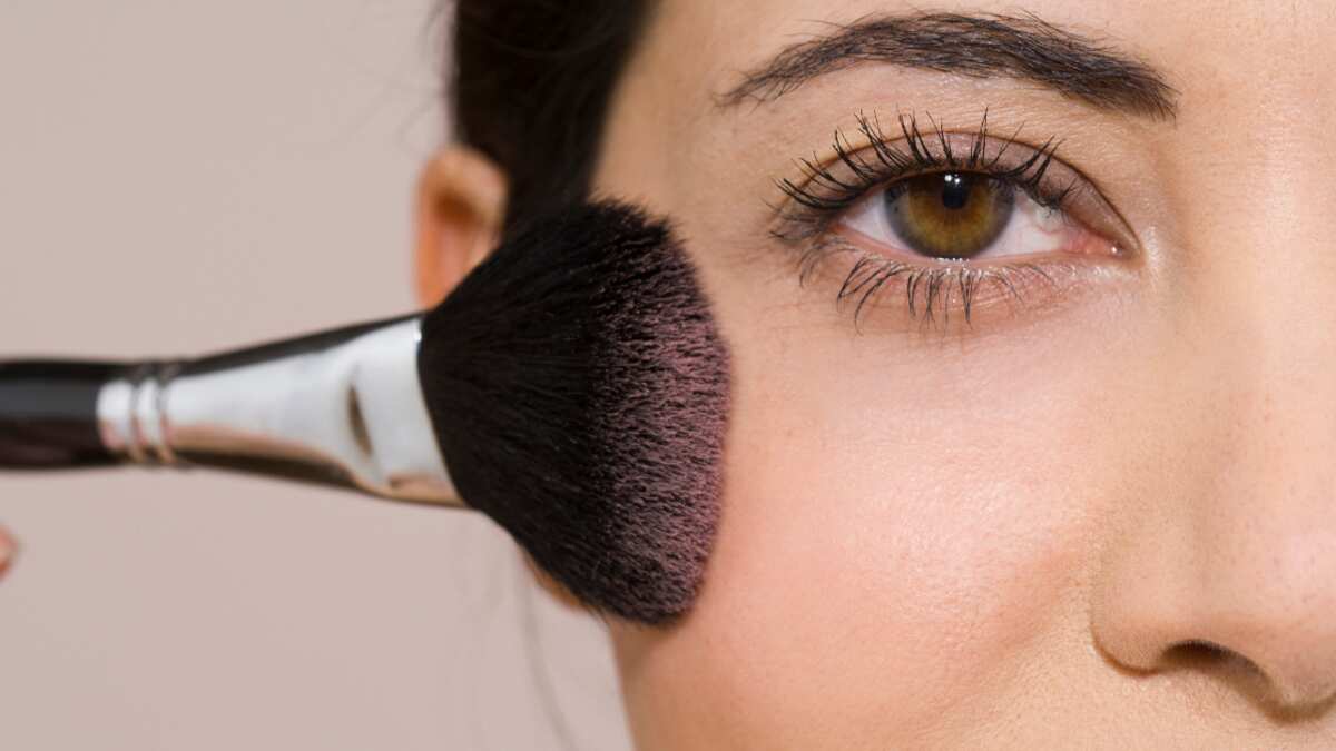 Conoce la técnica de maquillaje japonesa para aplicar rubor