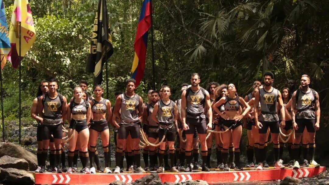 Por medio de las redes sociales mostró que forma parte de la página azul.